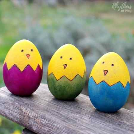 Easter chicks wooden egg decorating idea
