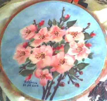 Round oil painting