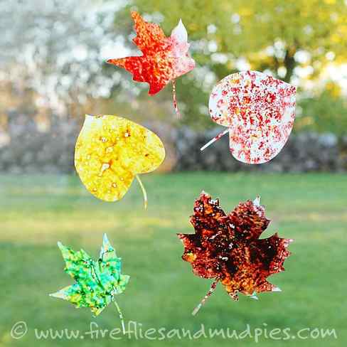 Fall crafts for preschoolers - melted crayon leaves
