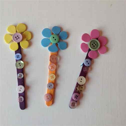 Mothers Day Crafts For Kids - Button Bookmarks