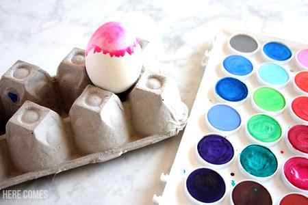 how to make watercolor Easter eggs