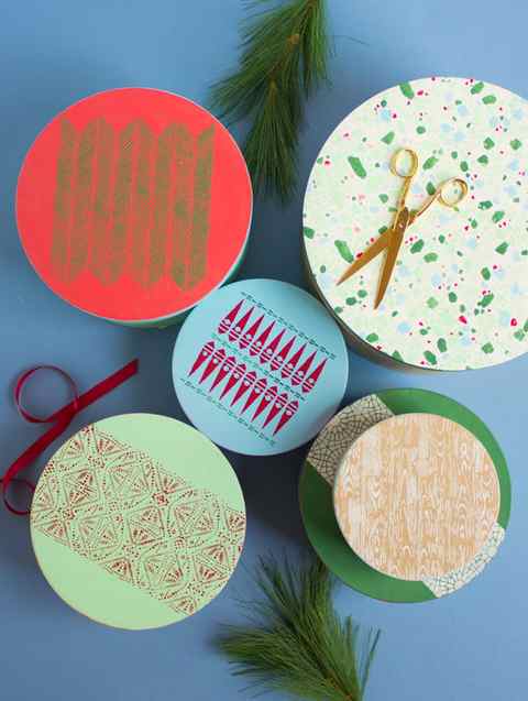DIY Christmas gift boxes with Martha Stewart stencils and paint