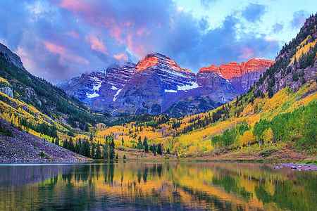 Wall Art - Photograph - Autumn Colors At Maroon Bells And Lake by Dszc