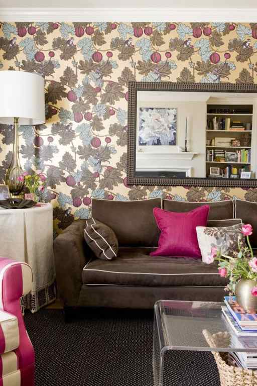 brown-and-bold-accents-living