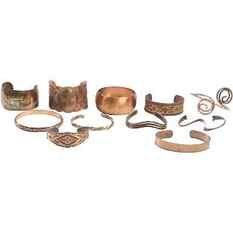 Estate Grouping of 11 Pieces Assorted Vintage Copper Cuff Bracelets, Bangle - Variety: Estate Grouping of 11 Pieces Assorted Vintage Copper Cuff Bracelets, Bangle - Variety.