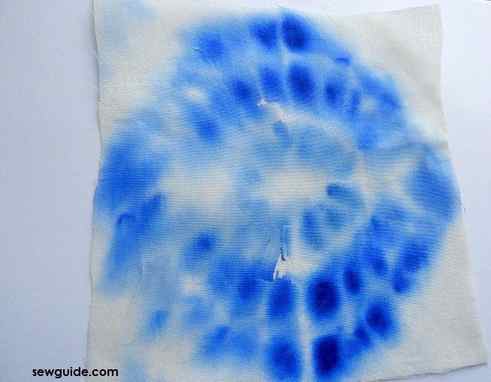 tie dye effect with fabric painting techniques
