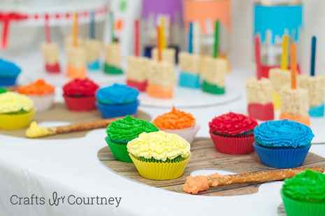 Easy DIY Kids Art Themed Birthday Party - Craft Party Display Table