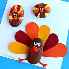 Painted Rock Turkey thanksgiving craft for kids 