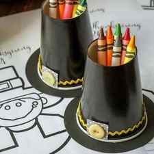 Pilgram Hat Crayon Cups thanksgiving craft for kids
