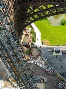 tickets to the eiffel tower's summit or second floor with hosted entry-3