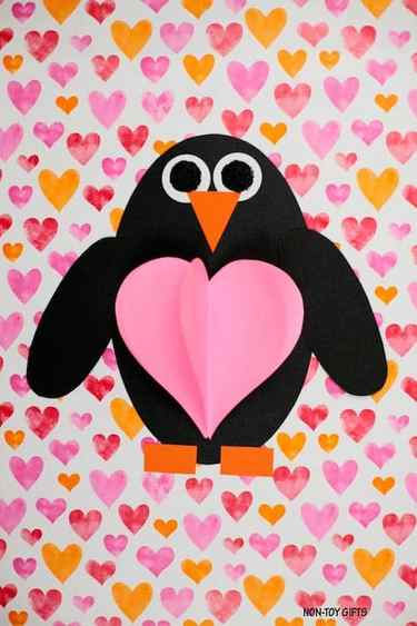 penguin with 3D heart craft