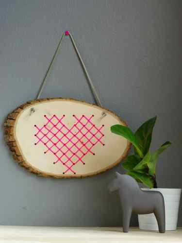 cross-stitch heart in wood (via oleanderandpalm)