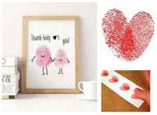 Thumb body loves you finger print heart