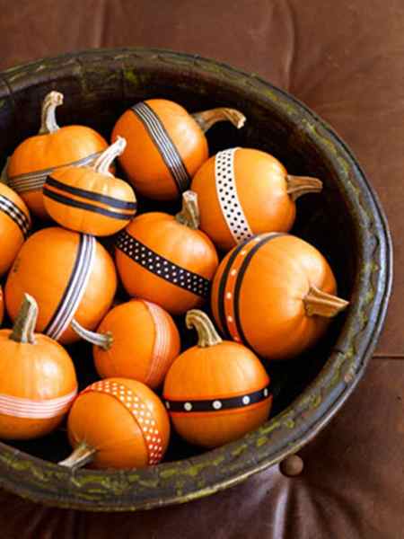 40 Cute and Easy Pumpkin Painting Ideas 32