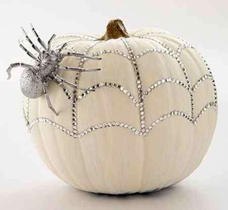40 Cute and Easy Pumpkin Painting Ideas 24