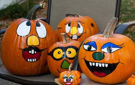 40 Cute and Easy Pumpkin Painting Ideas 22