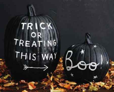 40 Cute and Easy Pumpkin Painting Ideas 13