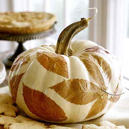 40 Cute and Easy Pumpkin Painting Ideas 36