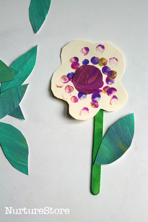 Spring crafts for toddlers - fingerprint flowers