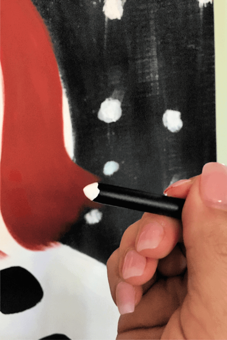 paint brush end for snowman painting details