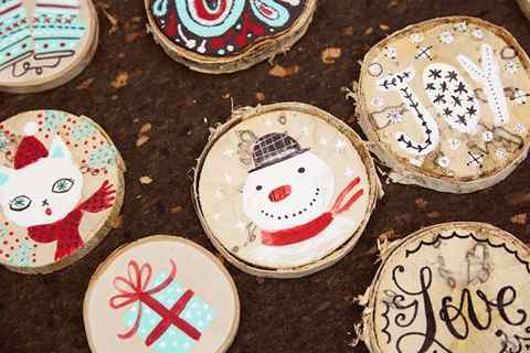 DIY ornament ideas: Hand-painted wood rounds 