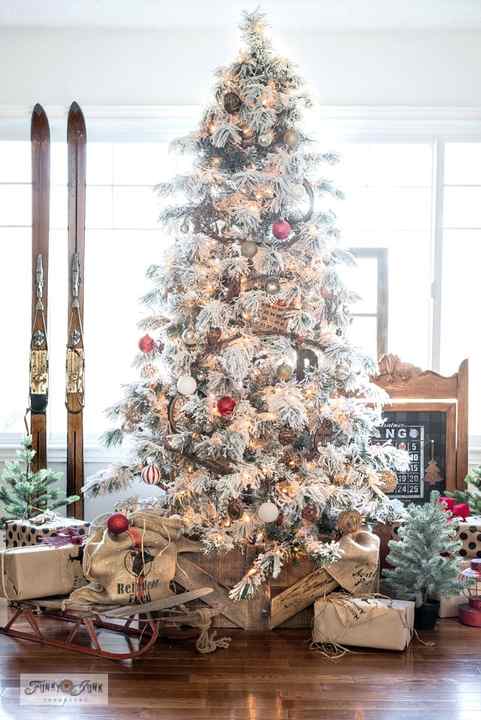 2019 Christmas tree skirt