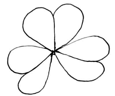 how to draw a clover leaf step 3