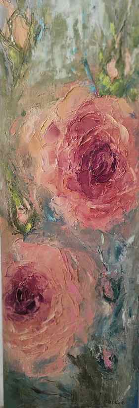 The abstract bouquet is scattered. Roses vertical thumb