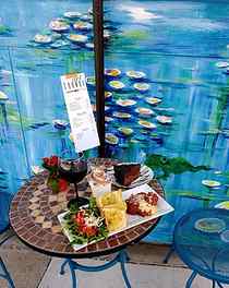 water lily cafe.jpg
