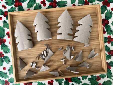 Creating the Cardboard Frame For Your Cardboard Xmas Tree