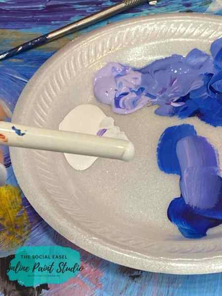 white centers How to Paint Hydrangeas with a Filbert Brush The Social Easel Online Paint Studio 1